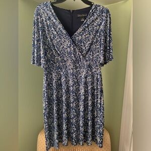 Jessica Howard Blue Floral Wrap-Style Women’s Dress
